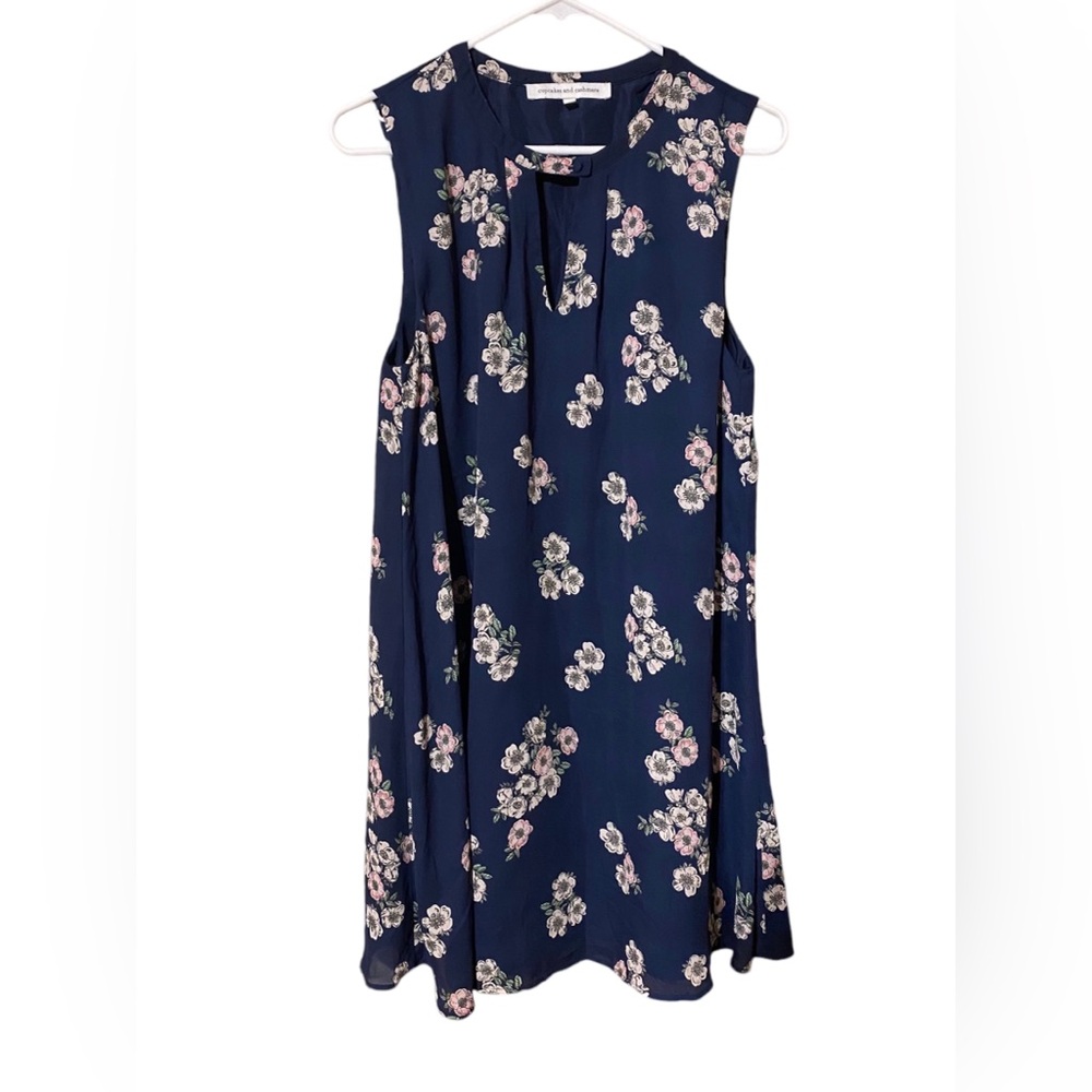 Cupcakes & Cashmere Dress Women’s Medium Sleeveless Navy Floral A-Line Keyhole